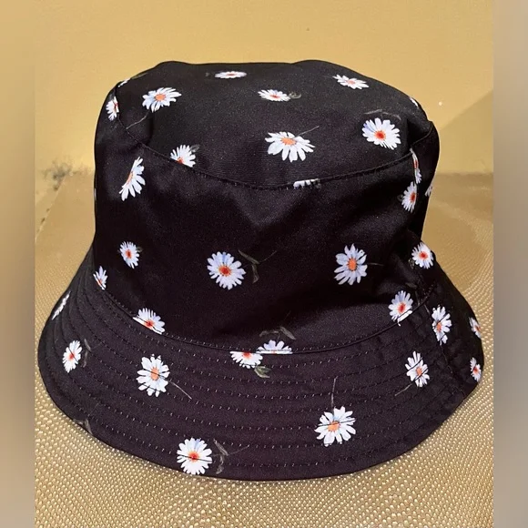 Alice + Olivia Black Floral Bucket Hat - Picture 1 of 5